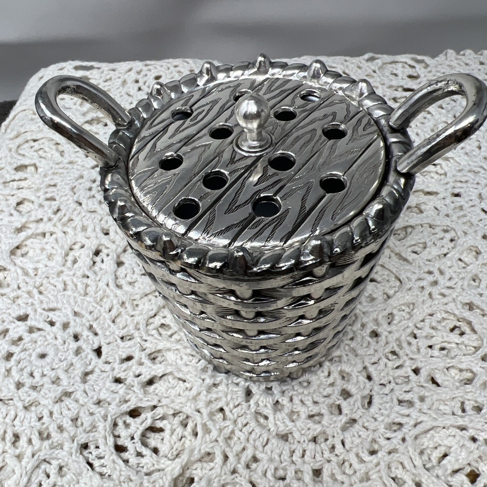 Silver Plated Basket Design Potpourri Holder With Lid Vtg F. B. Rogers 4" Tall